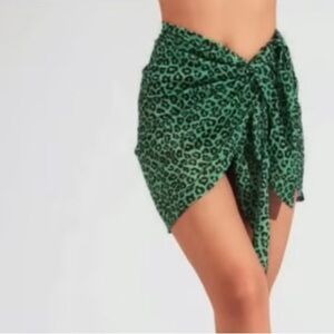 Buffbunny Sail Away Sarong Black Bossy Print